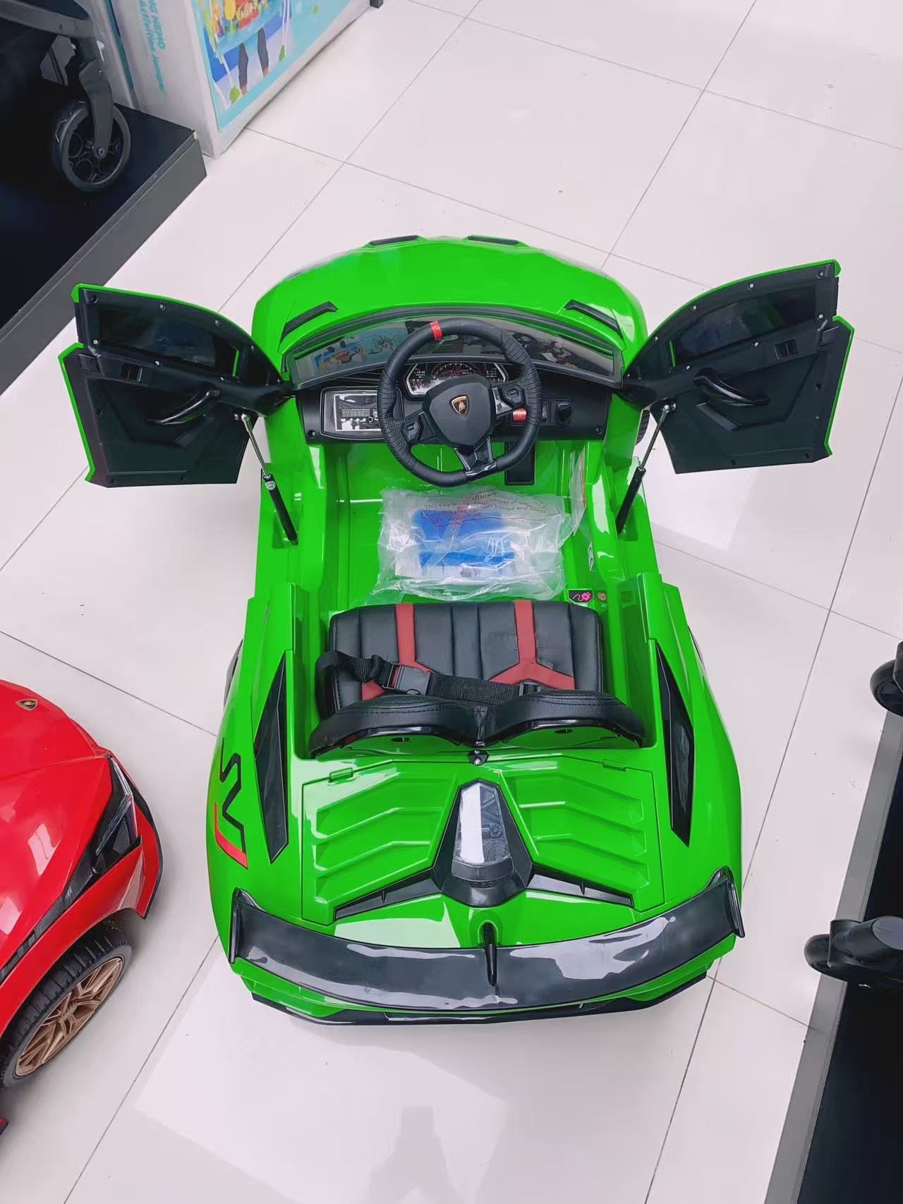 Lamborghini 林寶堅尼 SVJ  四驅兒童遙控電動車（正版授權）