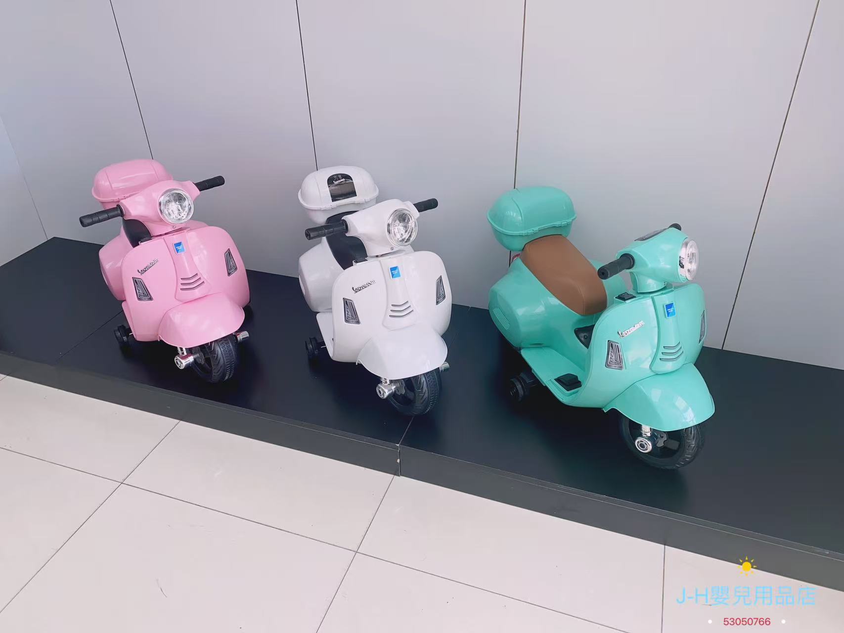 Mini 小綿羊 兒童電動車 附帶遙控，英文說明書，三角插充電器