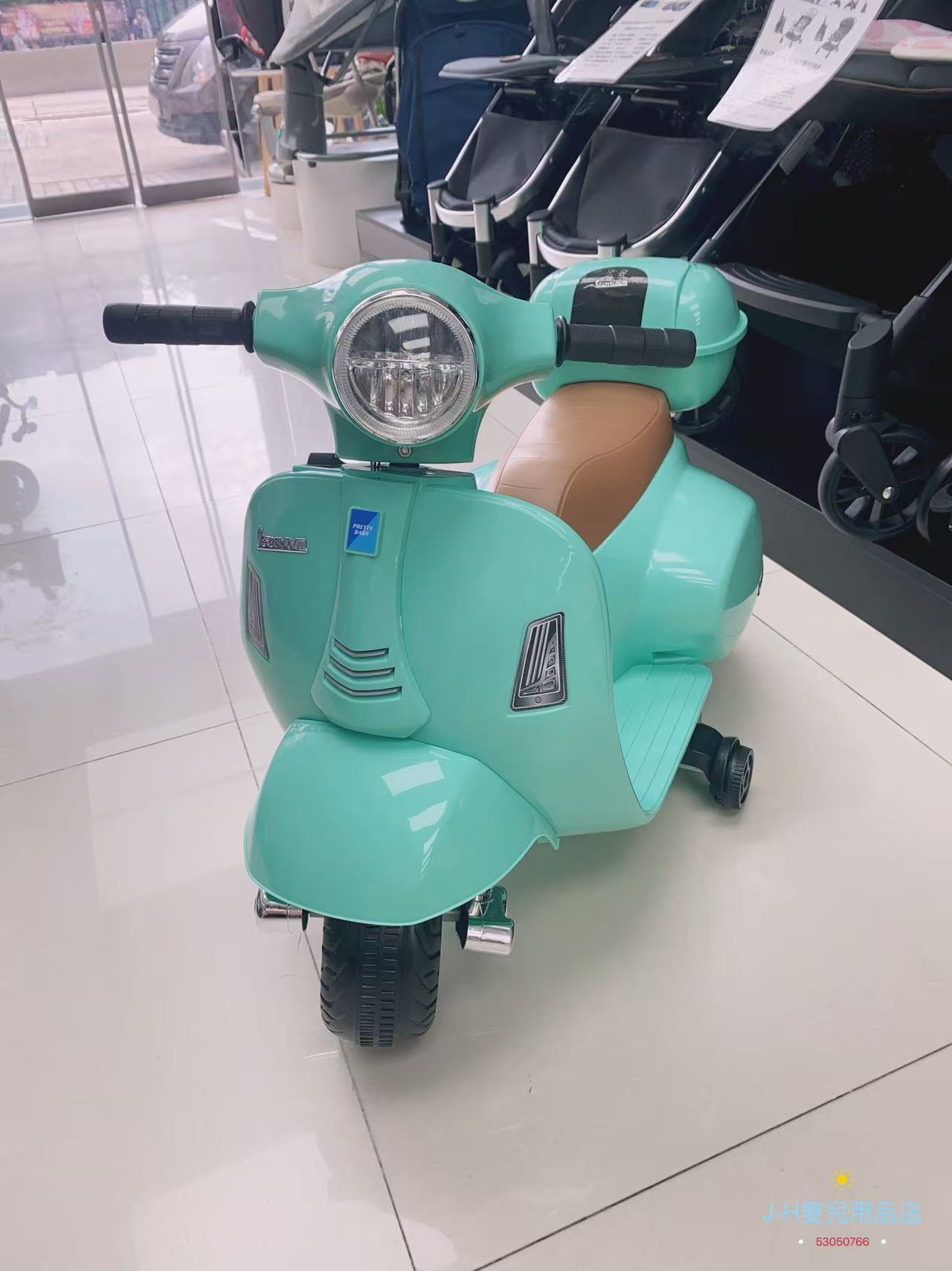 Mini 小綿羊 兒童電動車 附帶遙控，英文說明書，三角插充電器