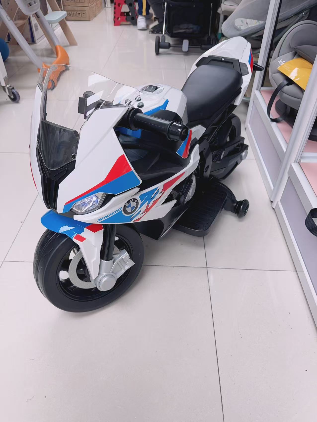 BMW寶馬 兒童電動機車 2輔助輪雙驅動充電玩具童車 正版授權