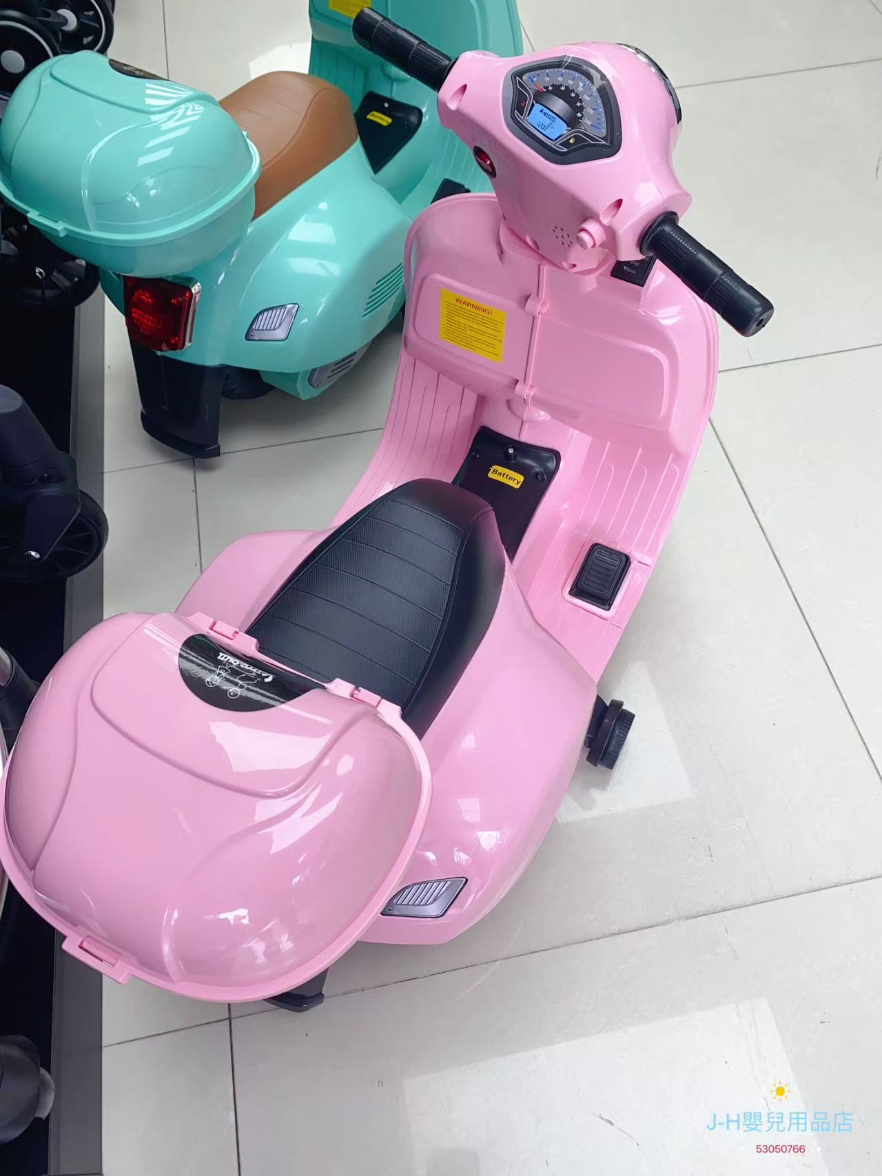 Mini 小綿羊 兒童電動車 附帶遙控，英文說明書，三角插充電器