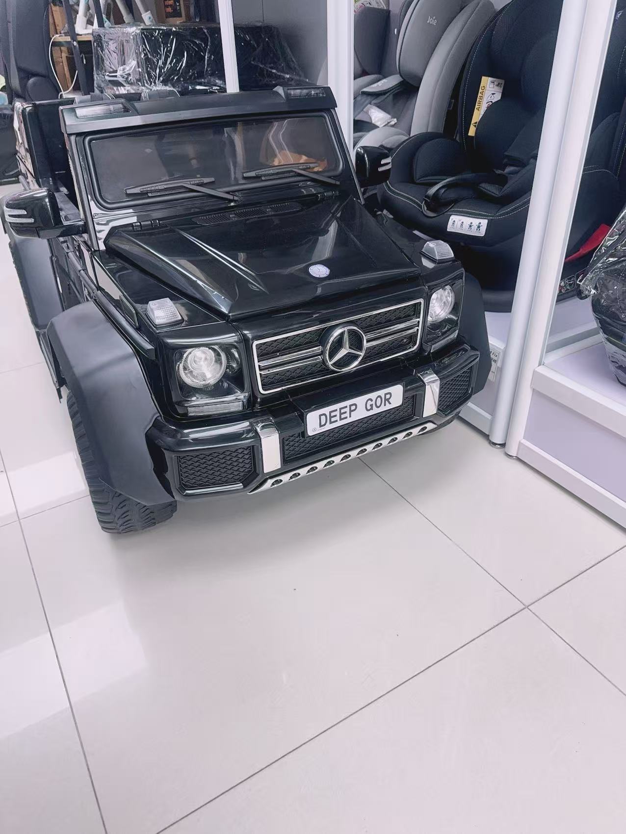Mercedes-Benz G63 AMG 6x6  四驅雙電瓶 兒童遙控電動車    （正版授權）