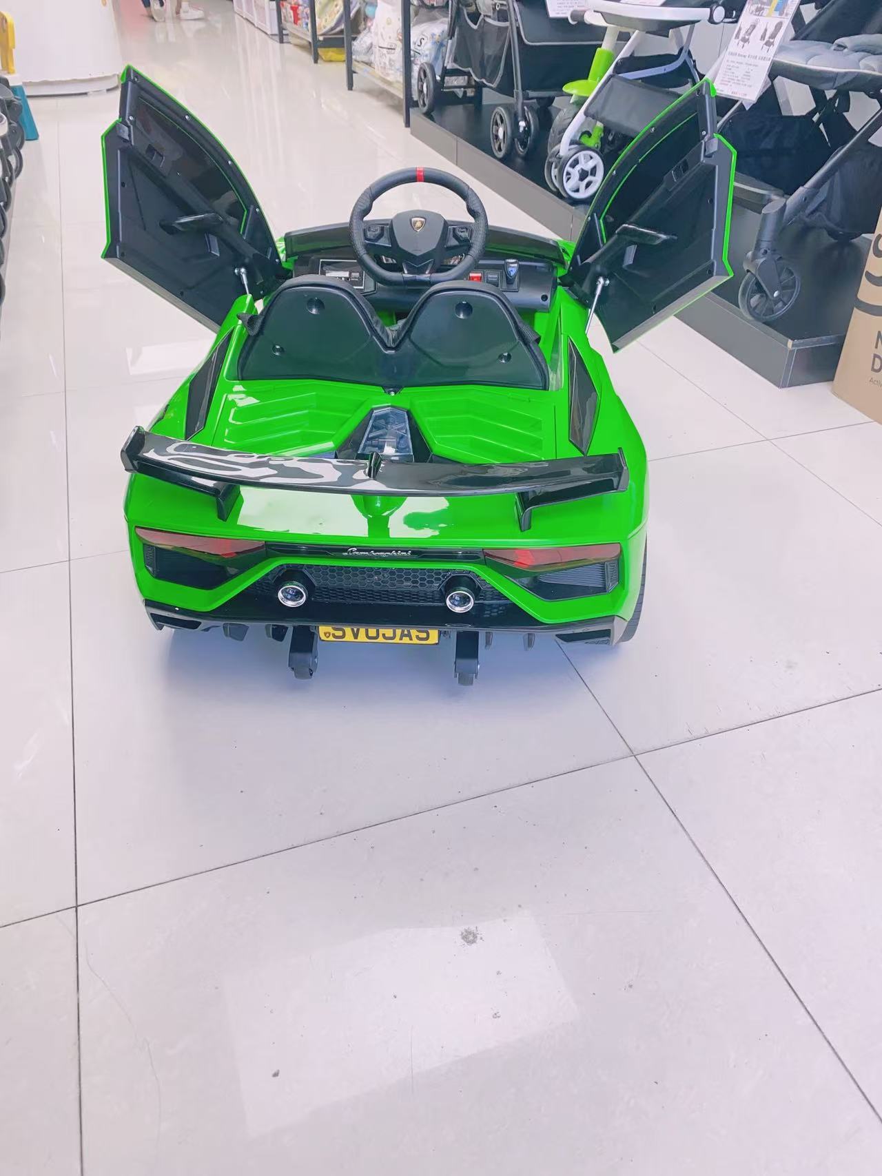 Lamborghini 林寶堅尼 SVJ  四驅兒童遙控電動車（正版授權）