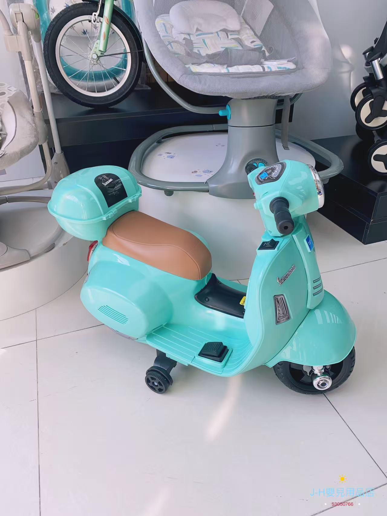 Mini 小綿羊 兒童電動車 附帶遙控，英文說明書，三角插充電器