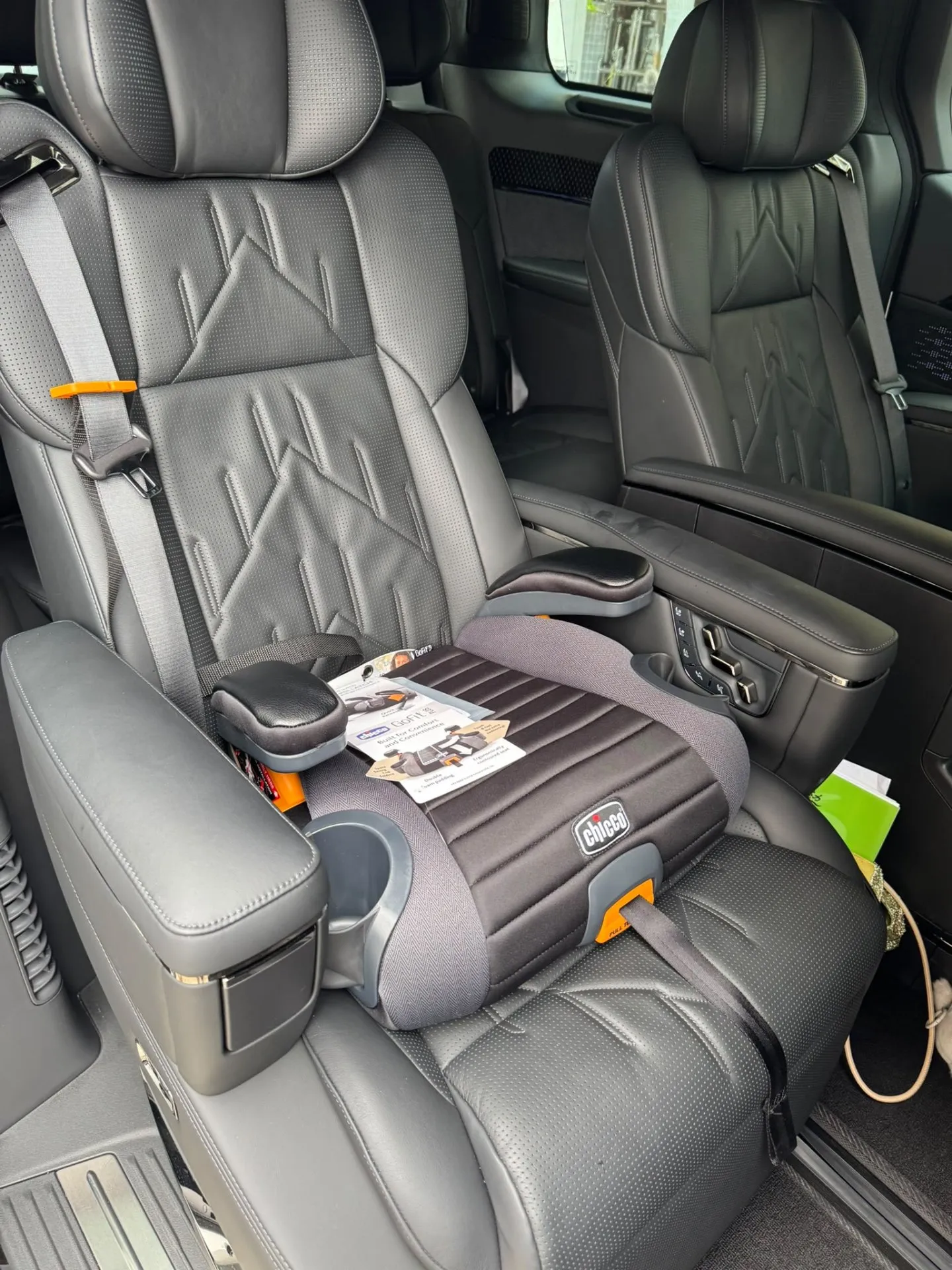 Chicco  GoFit Plus 無靠背 兒童增高汽車座椅 3-12Y (免費送貨）