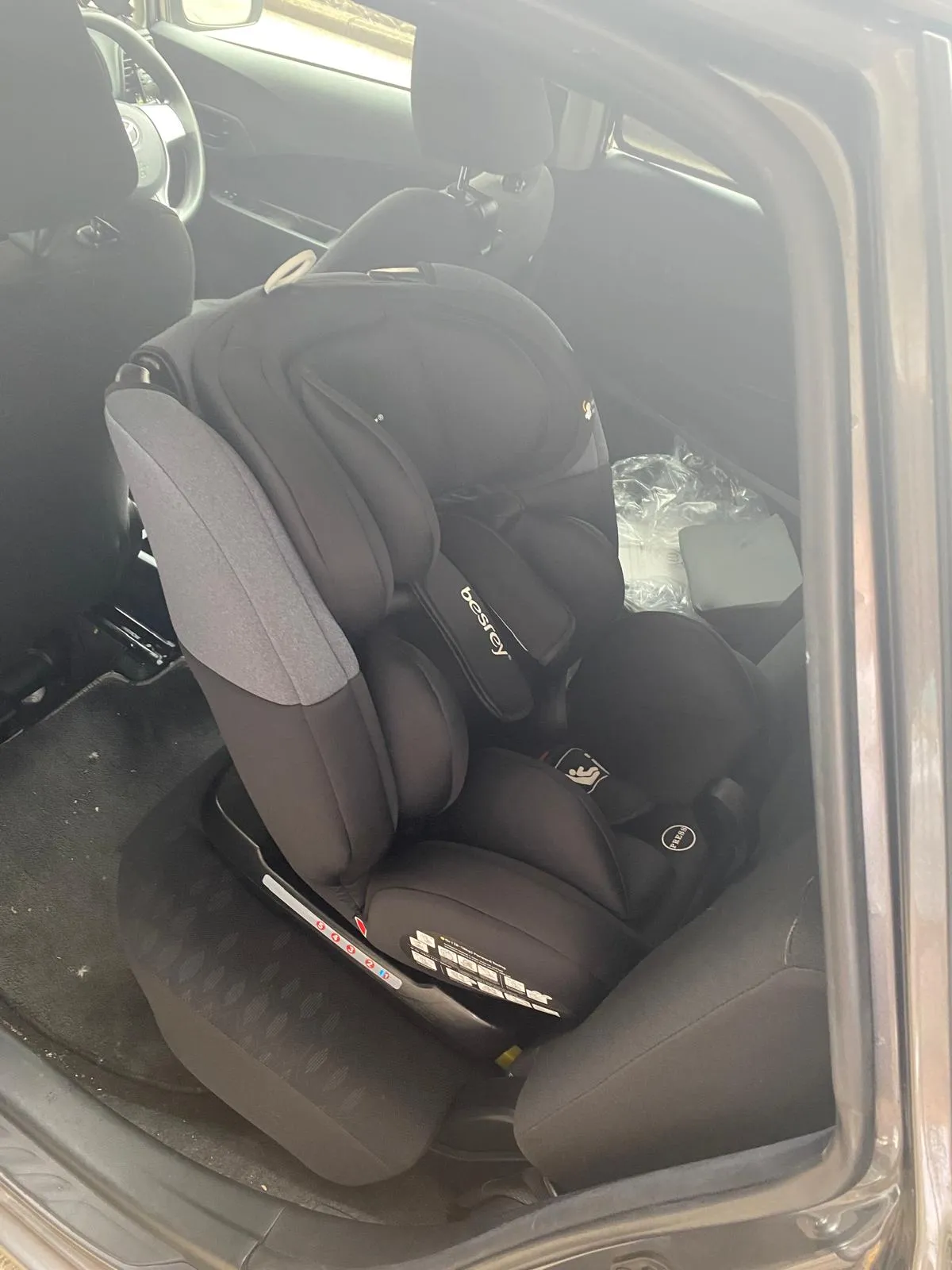 德國Besrey 初生 0-12歲  ISOfix  360度轉汽車安全座椅