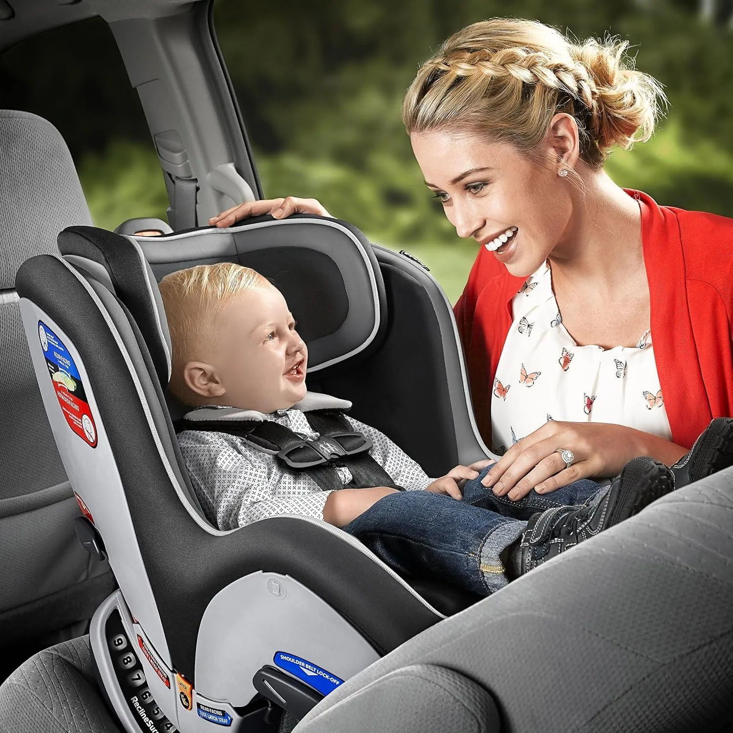Chicco  NextFit Zip Baby Car Seat 嬰兒汽車安全座椅帶鎖扣系統（0個月以上至30公斤） （免費送貨）