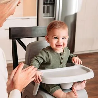 Chicco Bento™ 折疊便攜式增高座椅,適用於桌子、餵食座椅和幼兒椅 香港行貨
