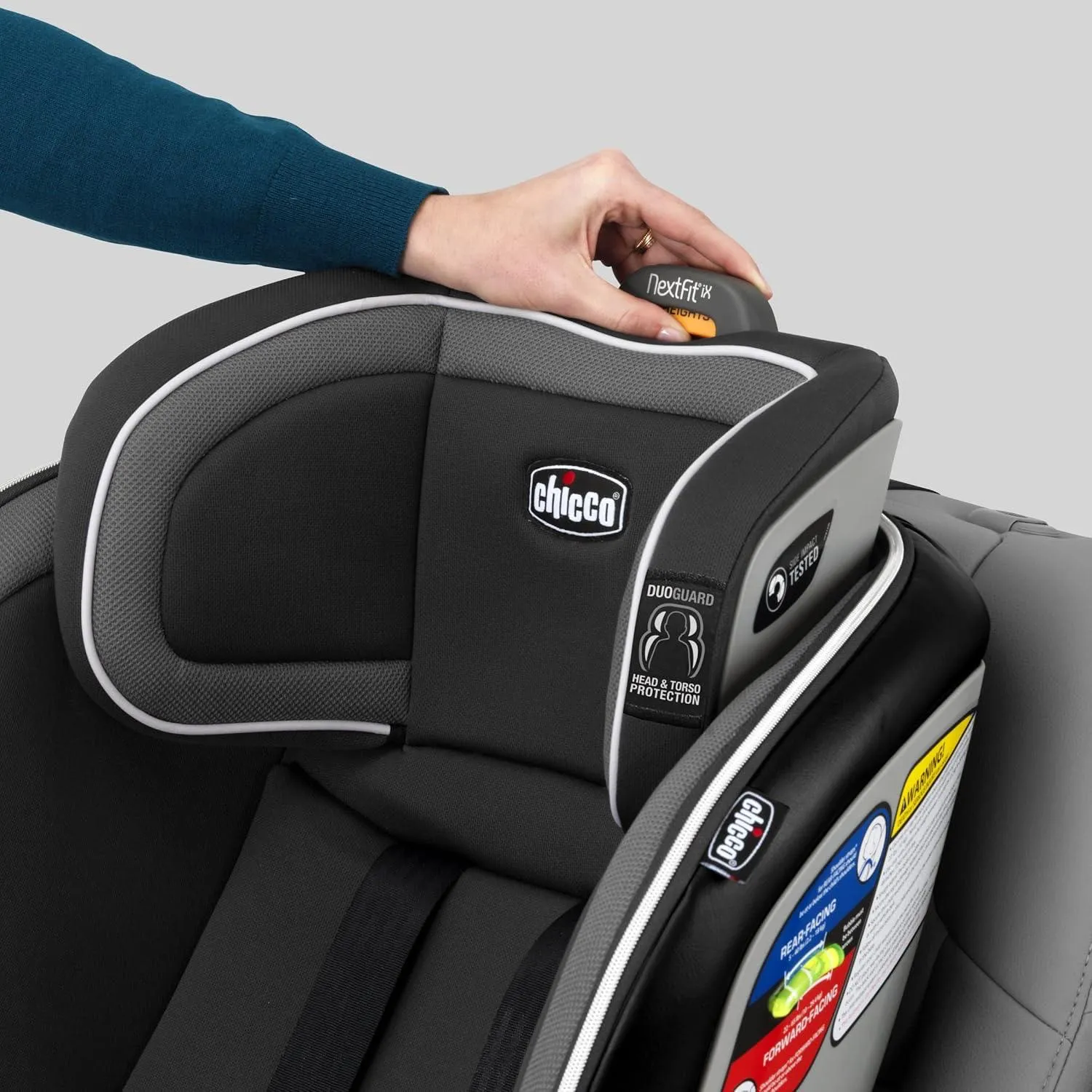 Chicco  NextFit Zip Baby Car Seat 嬰兒汽車安全座椅帶鎖扣系統（0個月以上至30公斤） （免費送貨）