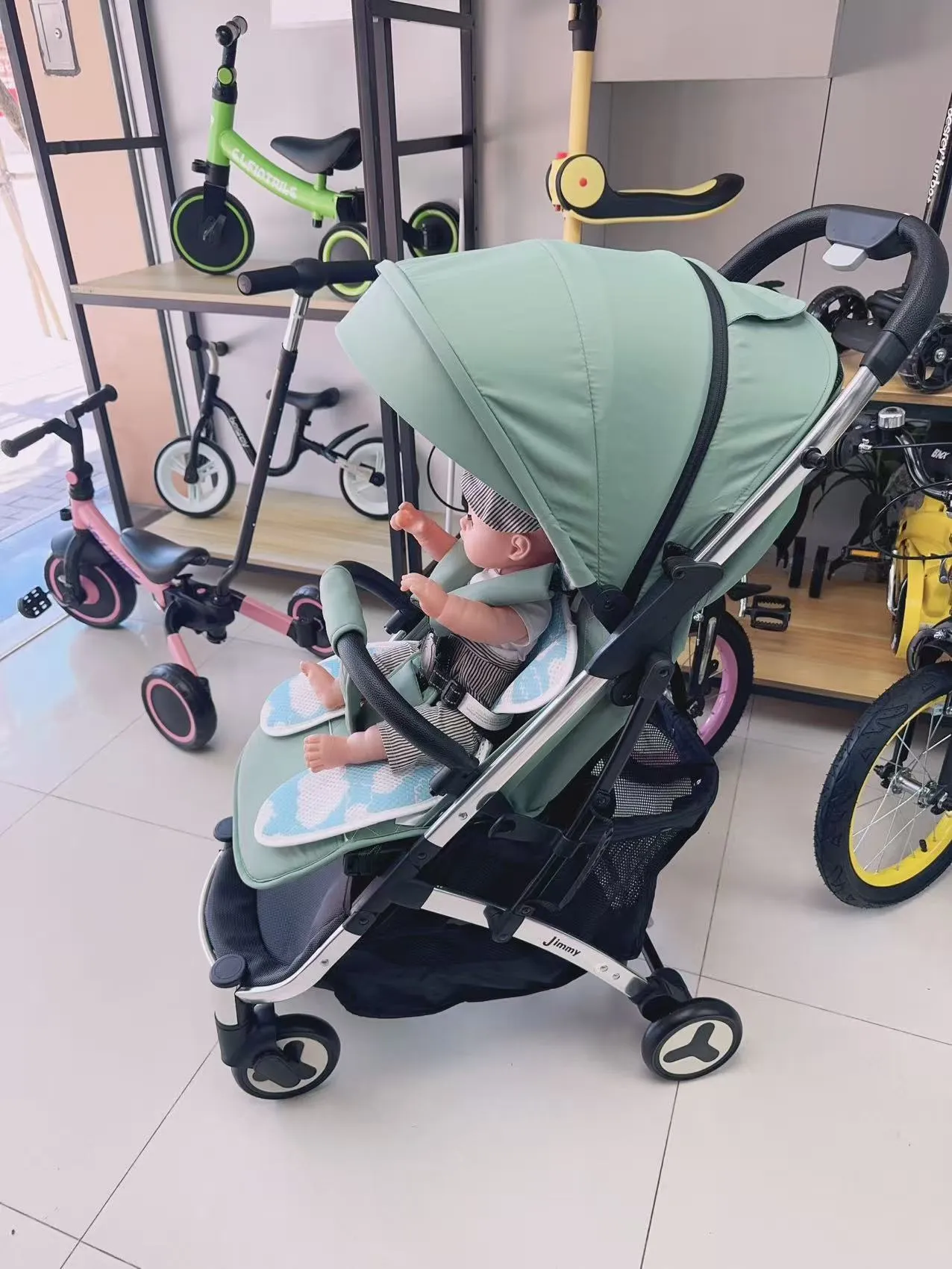 JIMMY² 單手收開車 輕便細部 實正穩陣好好推 車籃超級大 初生0-4歲